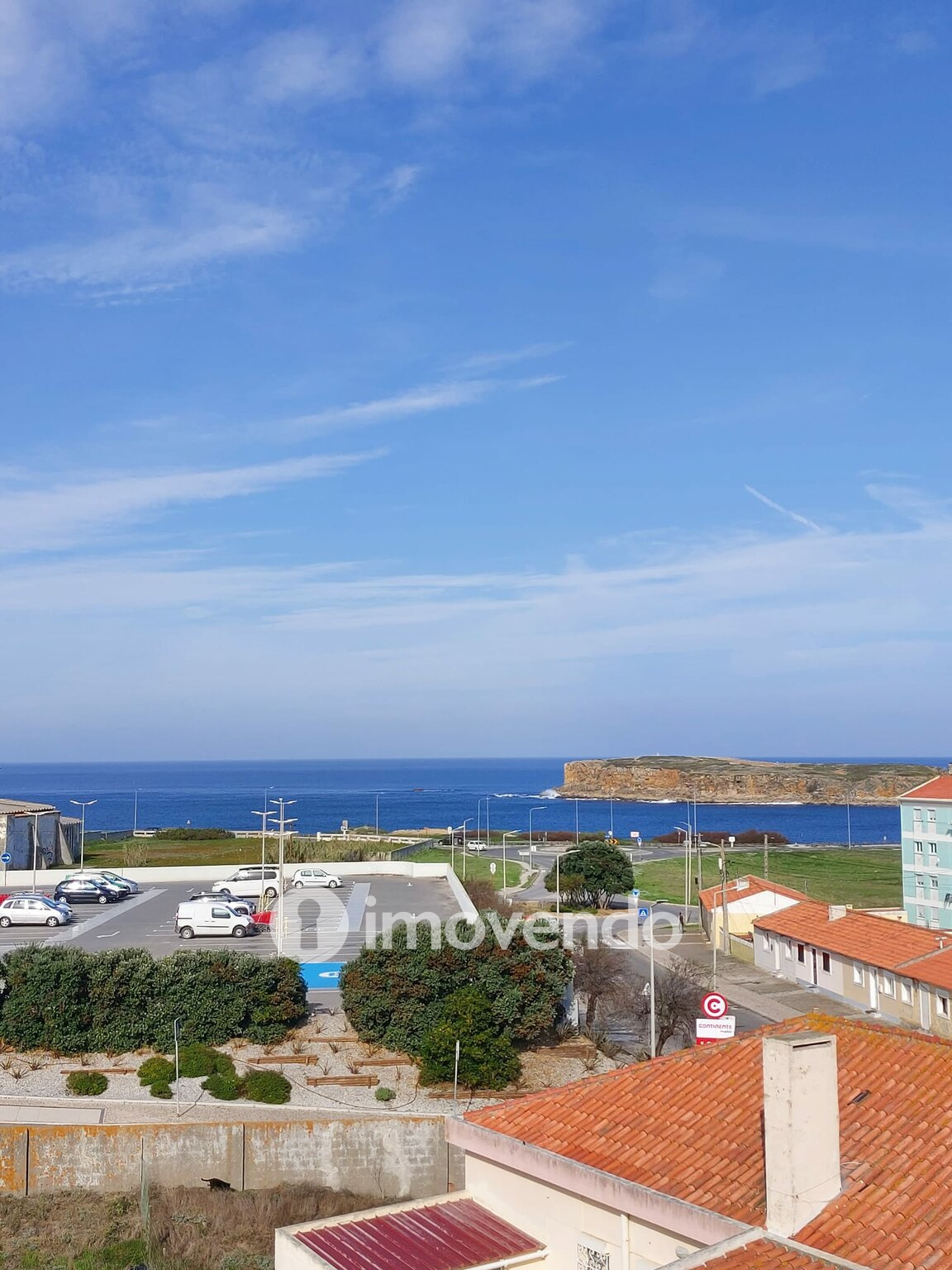 Apartamento T2+2 Duplex, com estacionamento, em Peniche