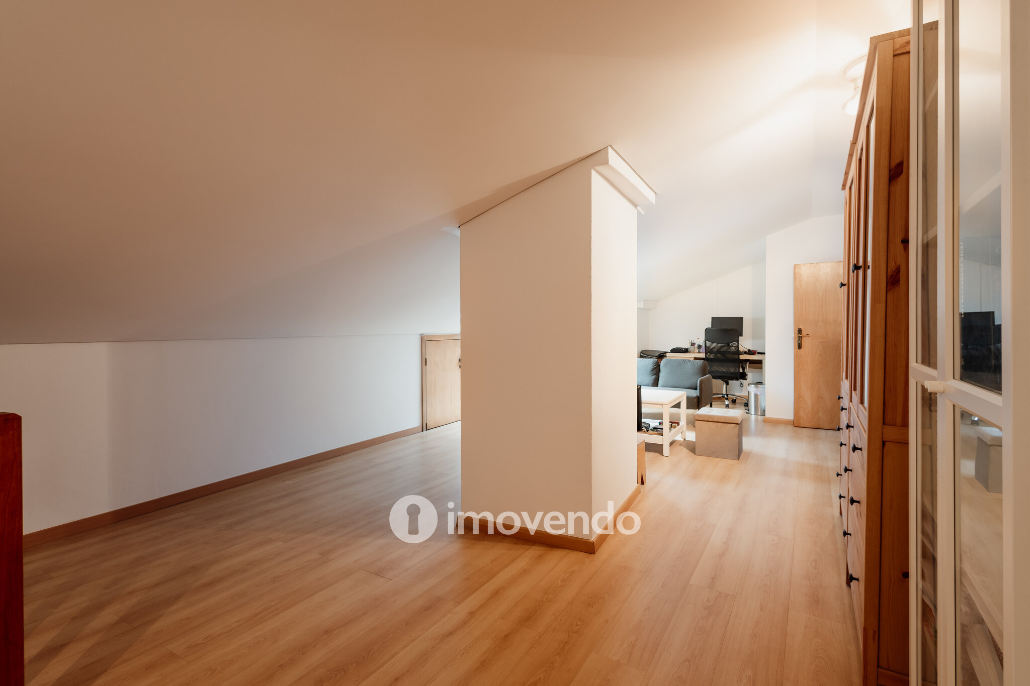 Apartamento T2+2 Duplex, com estacionamento, em Peniche