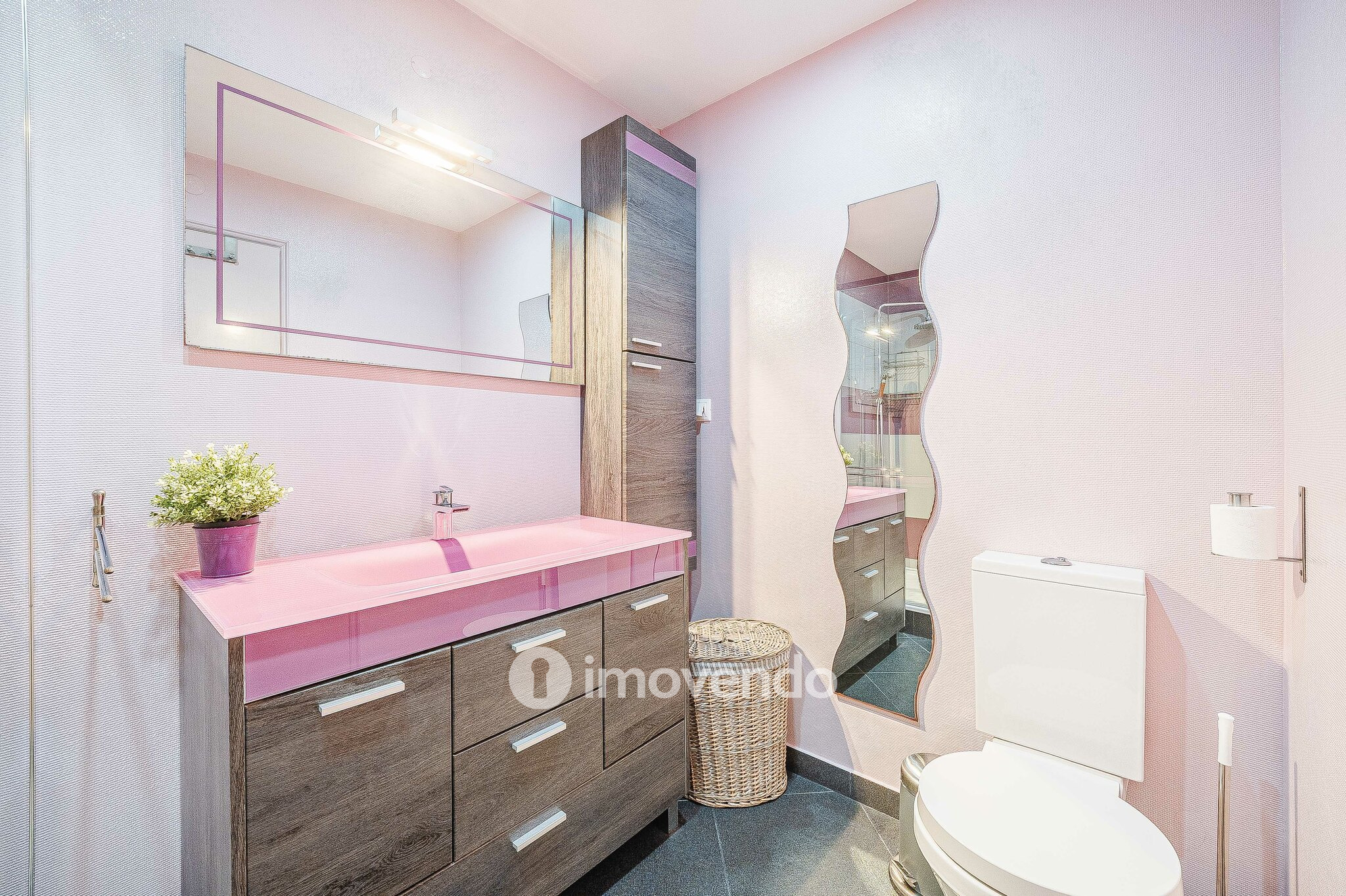 Moradia T4 com garagem e espaço exterior enorme, em Coruche