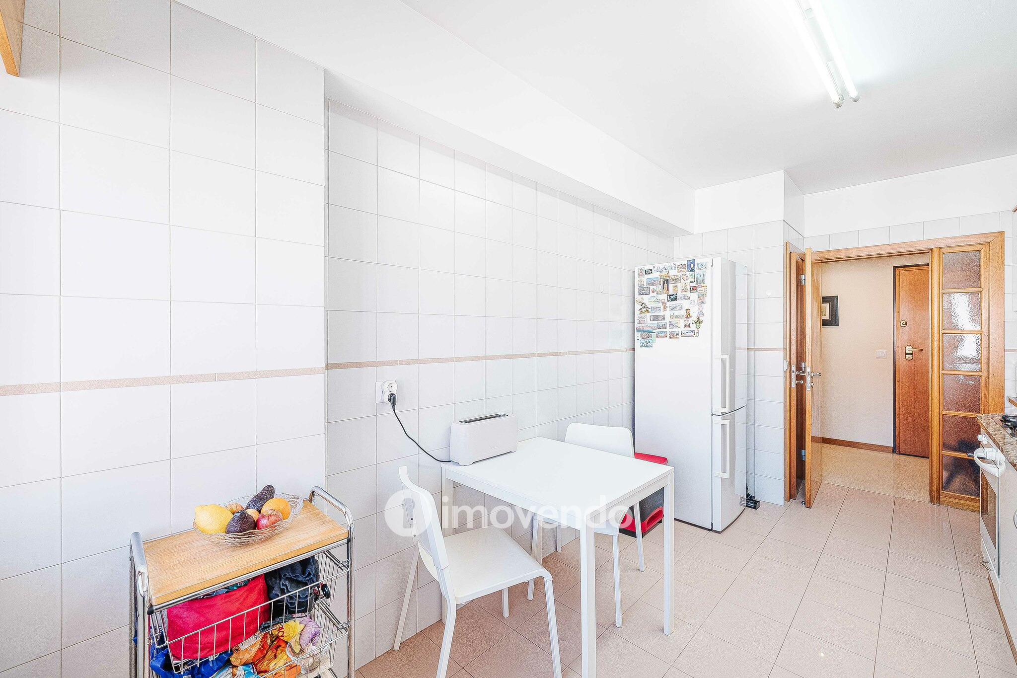 Apartamento T3, com garagem e arrecadação, na Ramada