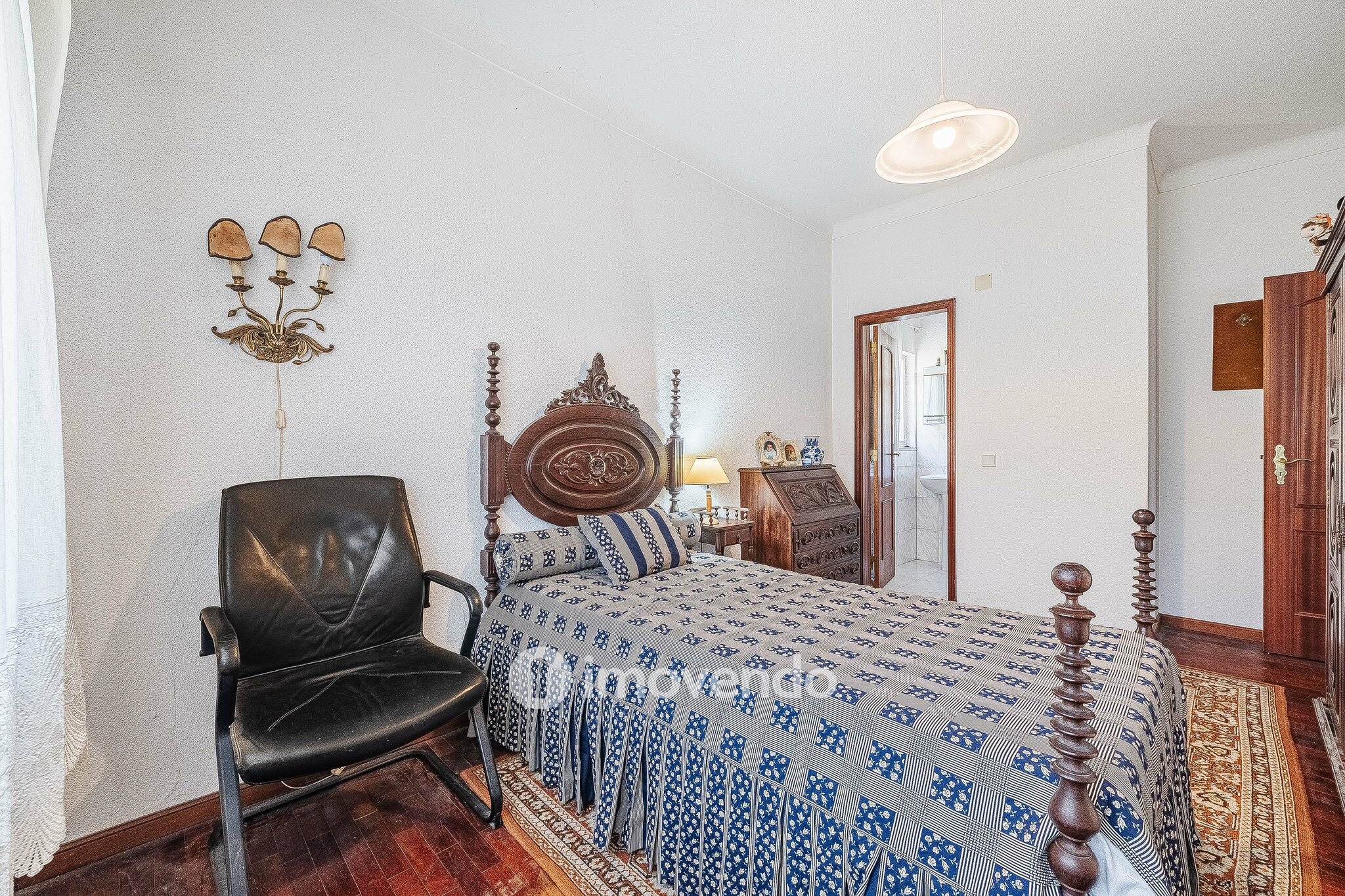 Moradia T3, com um terreno enorme de 5960m², na Quinta do Anjo
