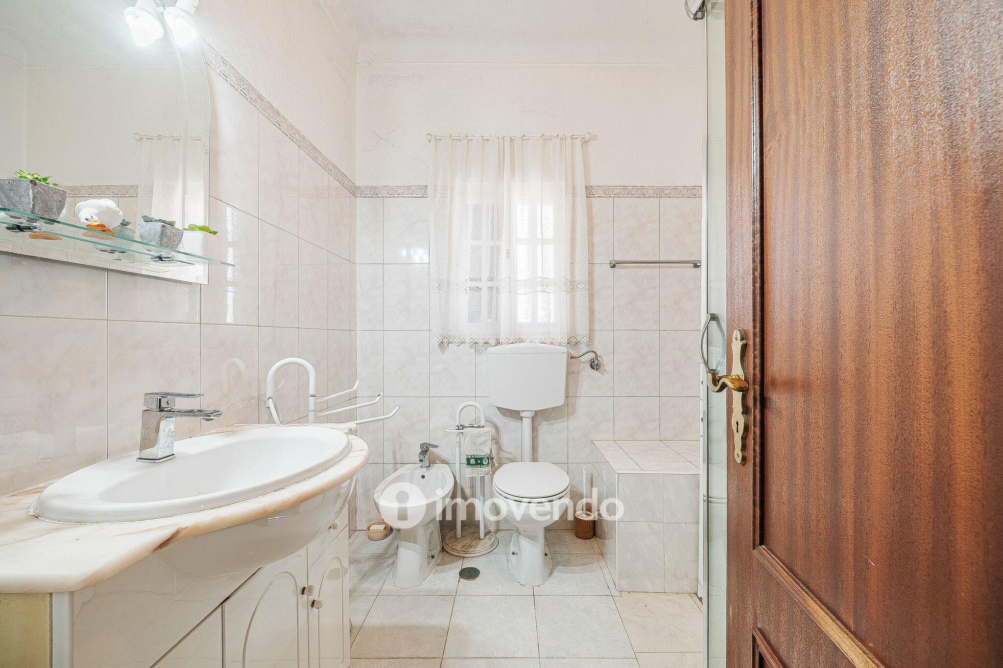 Moradia T3, com um terreno enorme de 5960m², na Quinta do Anjo