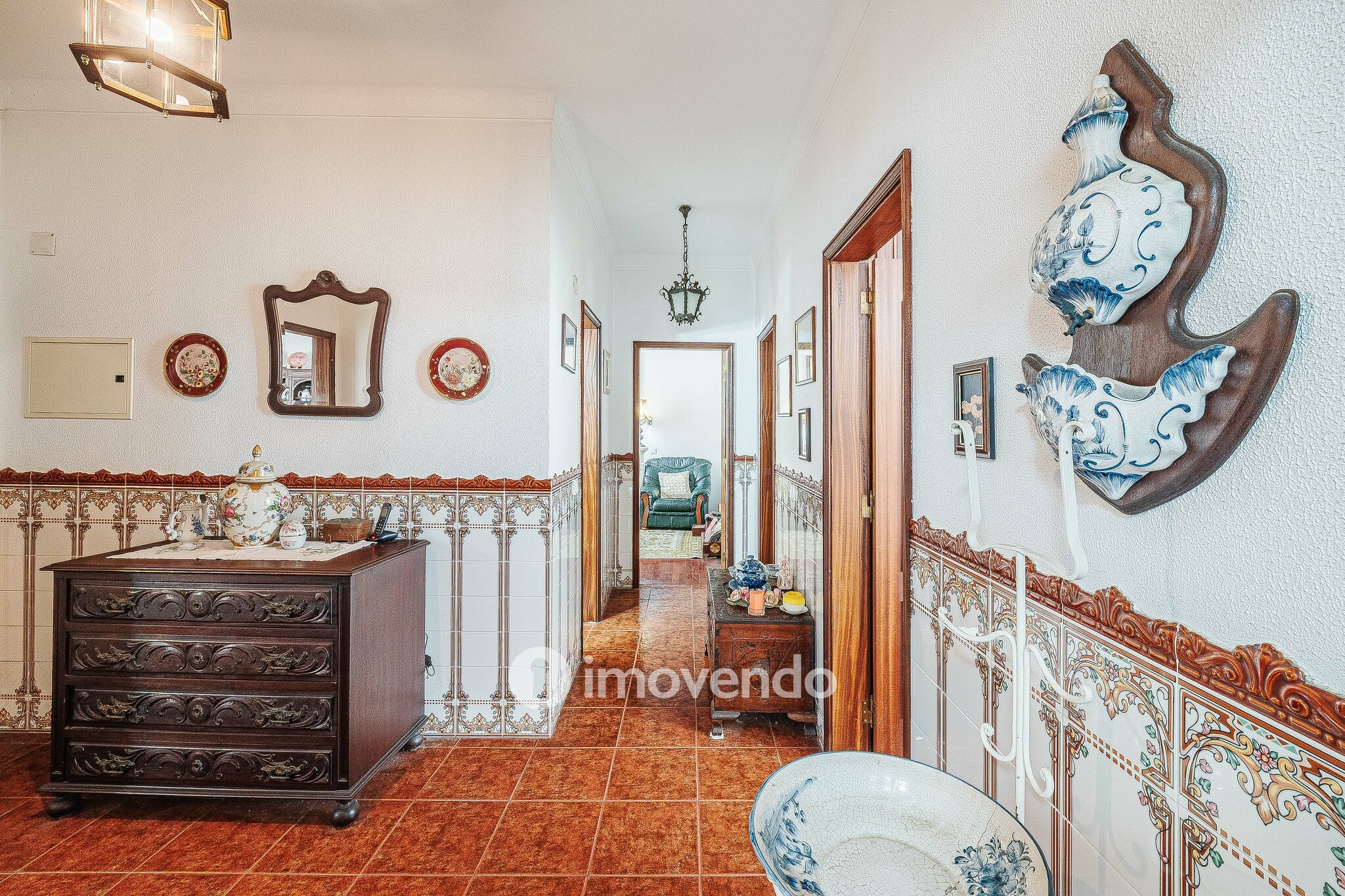 Moradia T3, com um terreno enorme de 5960m², na Quinta do Anjo