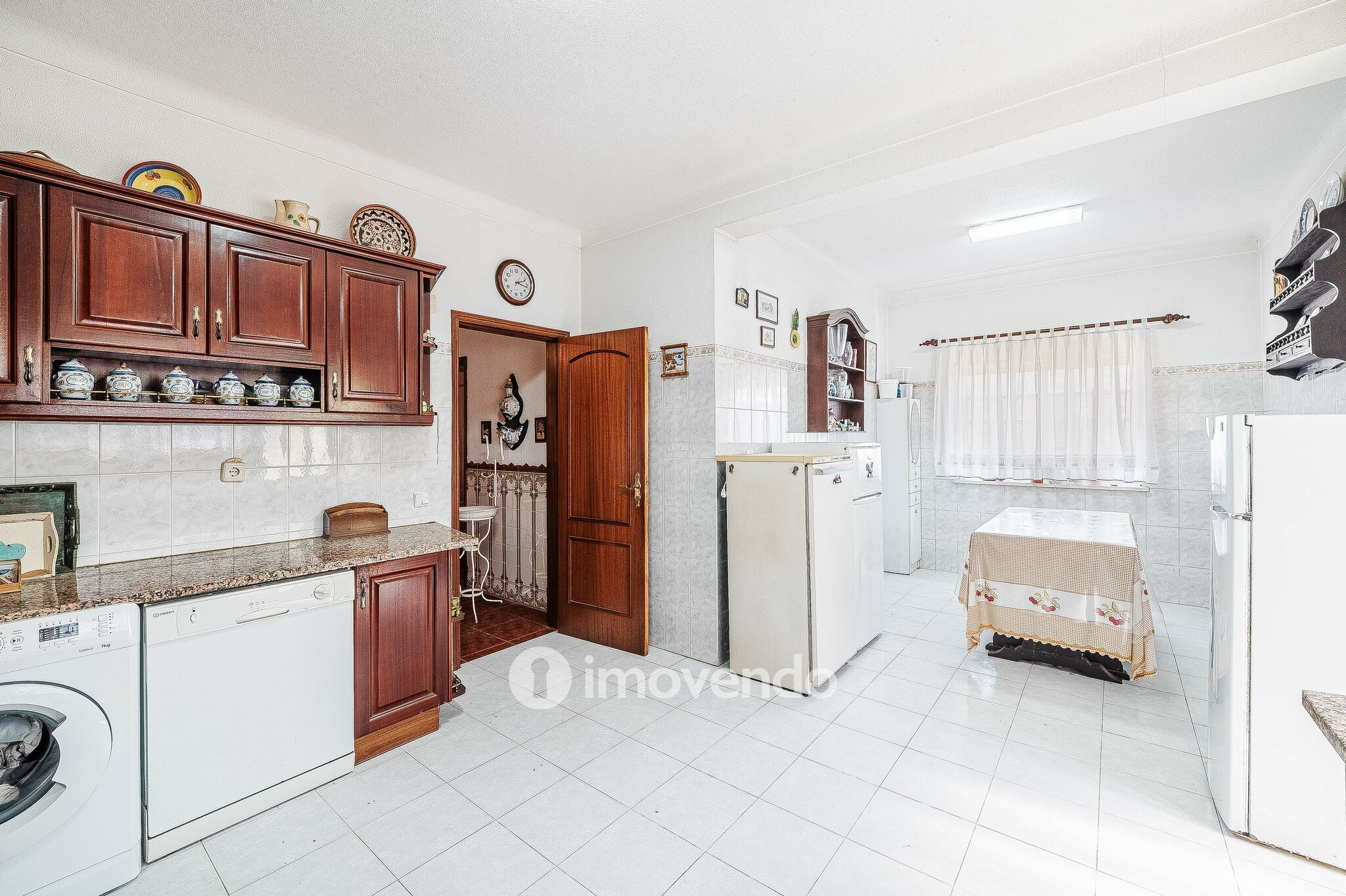 Moradia T3, com um terreno enorme de 5960m², na Quinta do Anjo