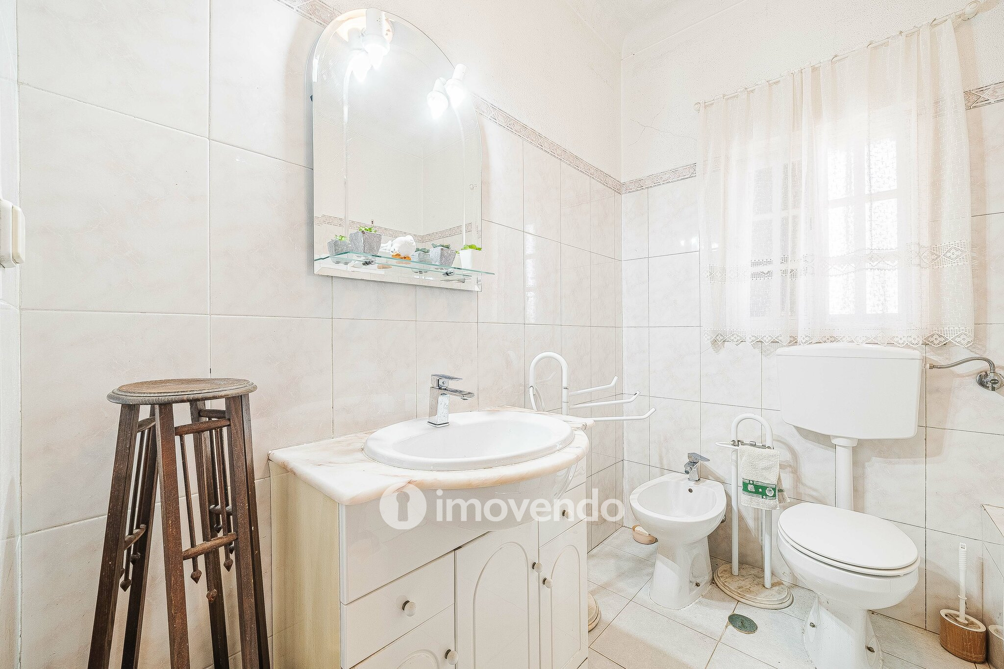 Moradia T3, com um terreno enorme de 5960m², na Quinta do Anjo
