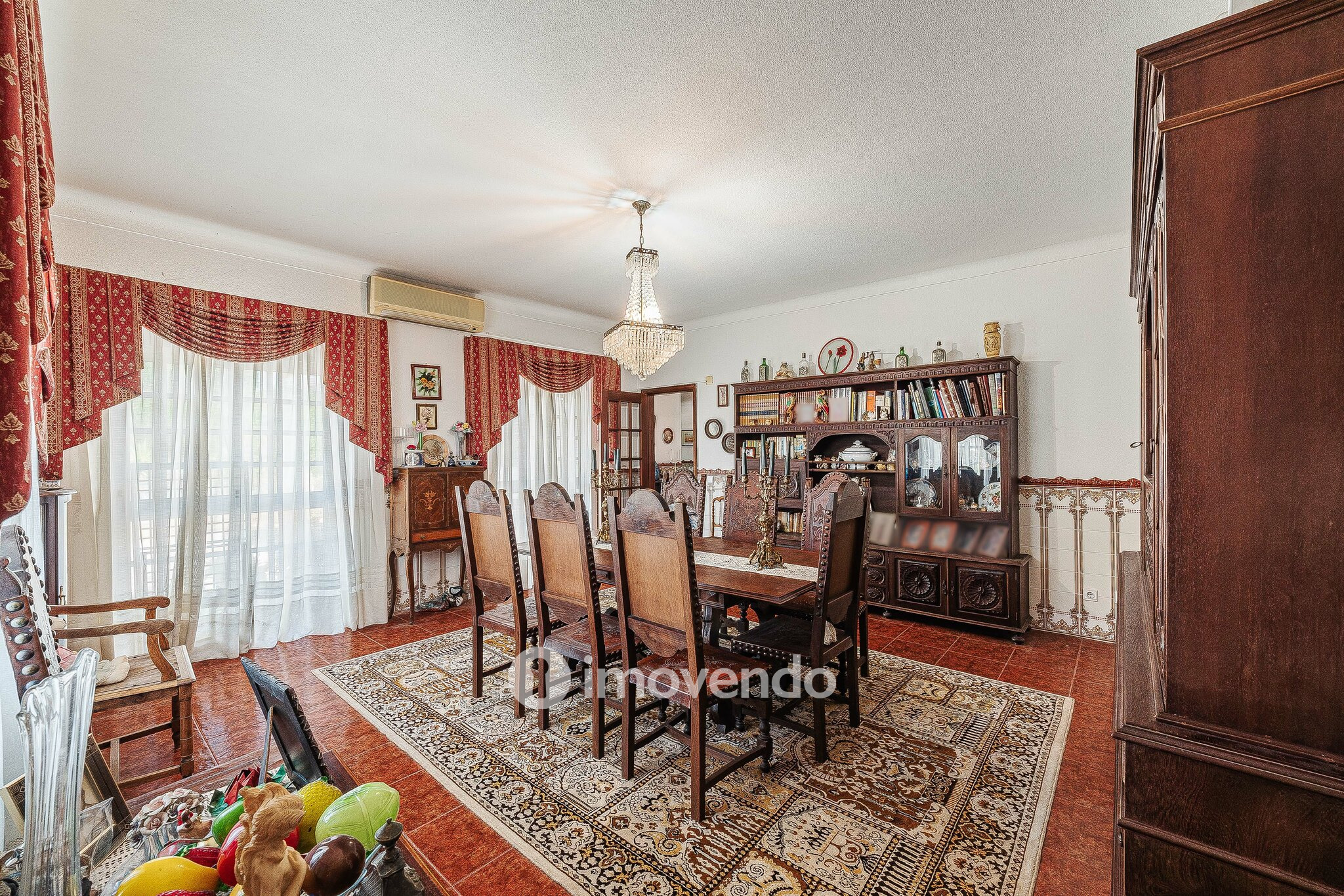 Moradia T3, com um terreno enorme de 5960m², na Quinta do Anjo