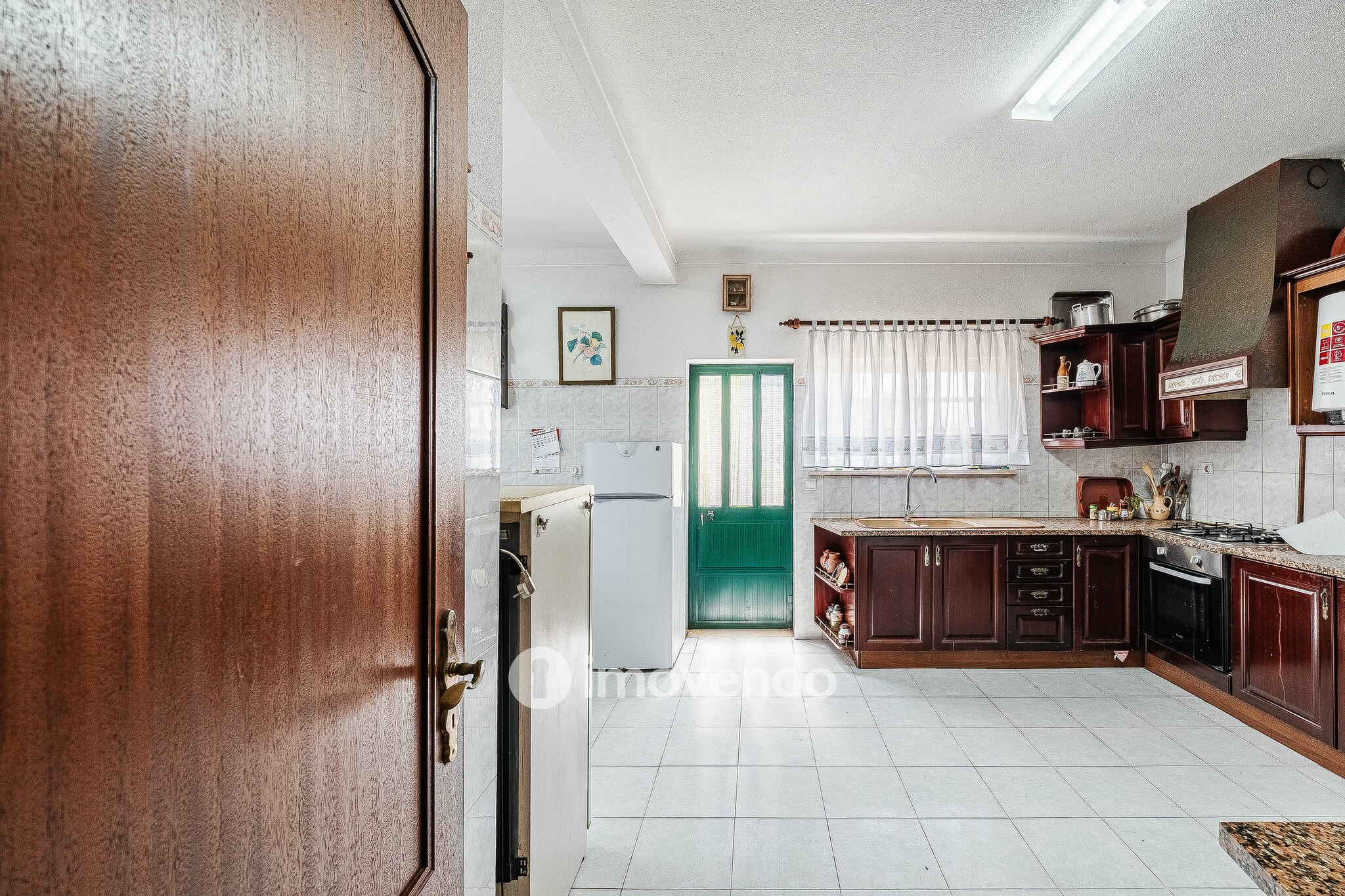 Moradia T3, com um terreno enorme de 5960m², na Quinta do Anjo